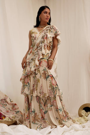 Classic & evergreen Indo-Western styles that women always love