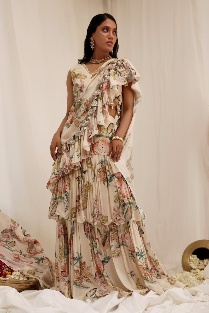 Classic & evergreen Indo-Western styles that women always love