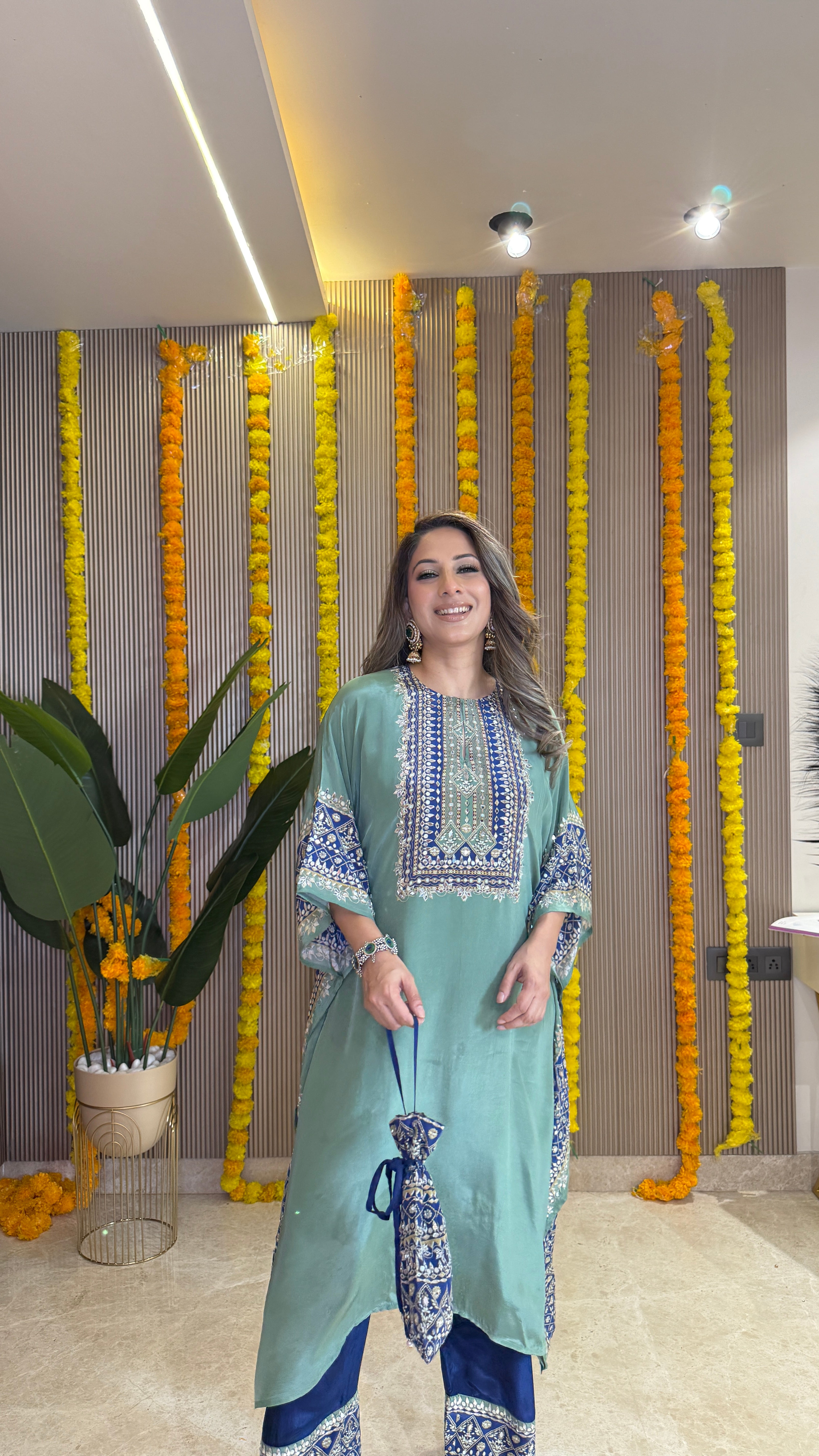 Salma Sitara - Kaftan Set - Sage green and blue
