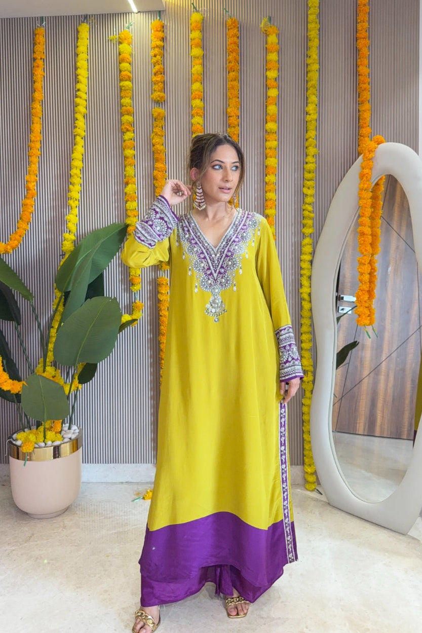 Zaira - Slit Kurta Set