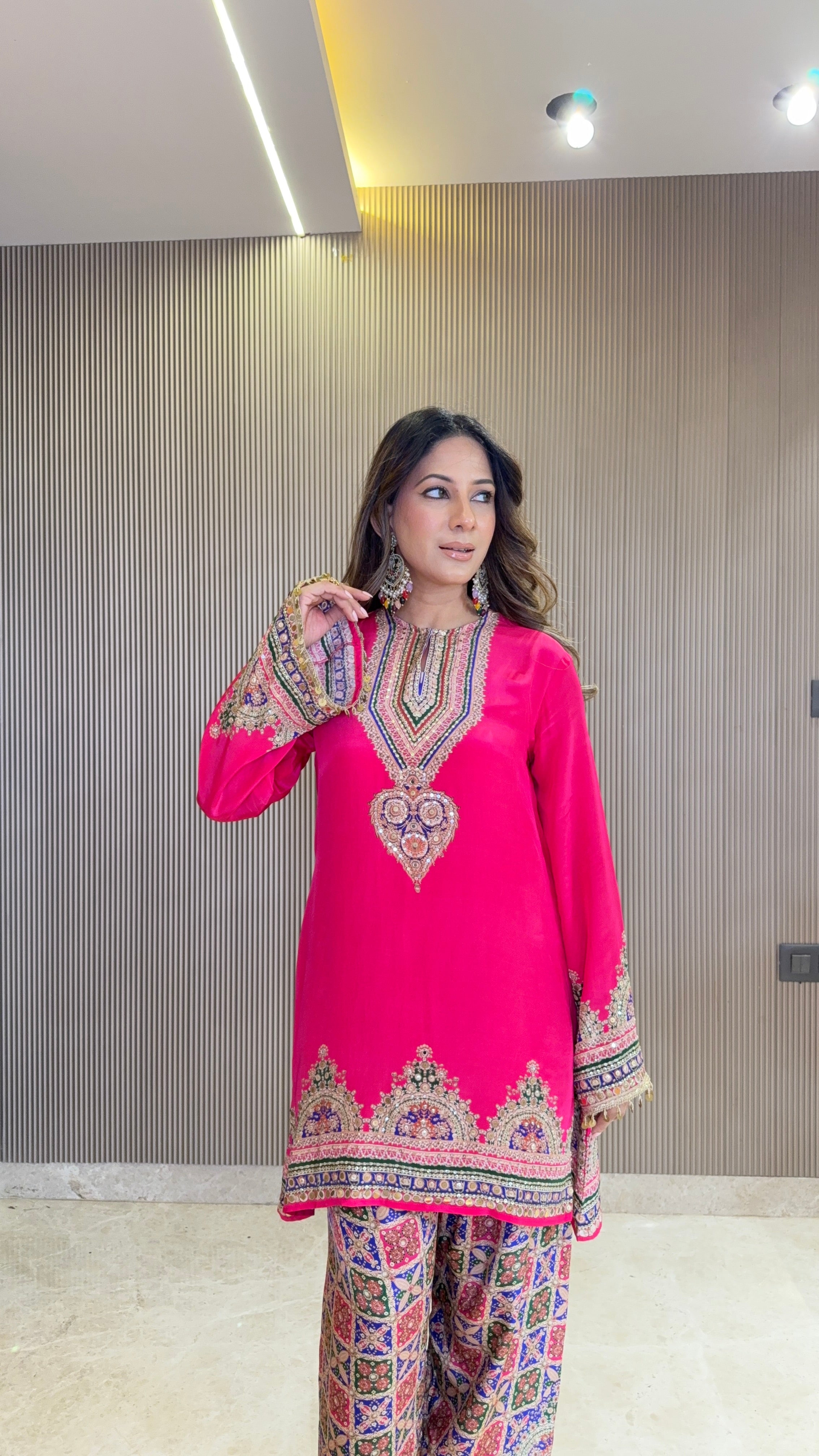 NAVRANG KURTA SET