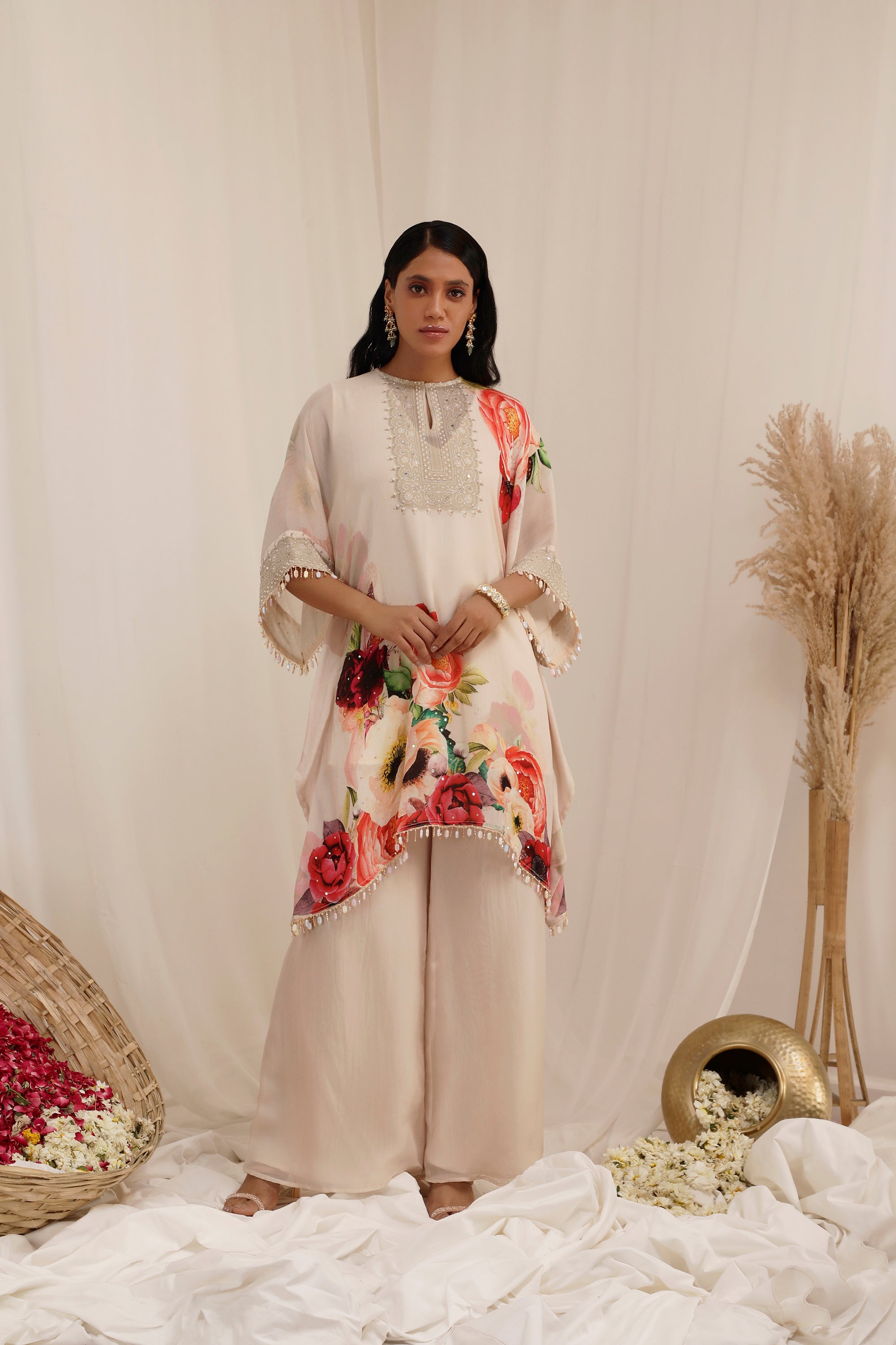 Gul Dasta Kaftaan Set