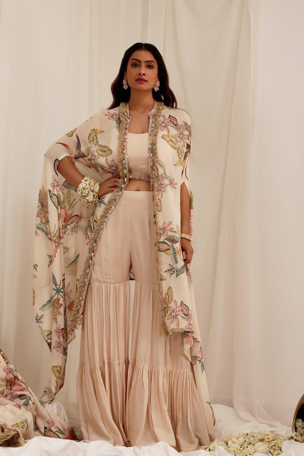 Madhaniya - Cape Set