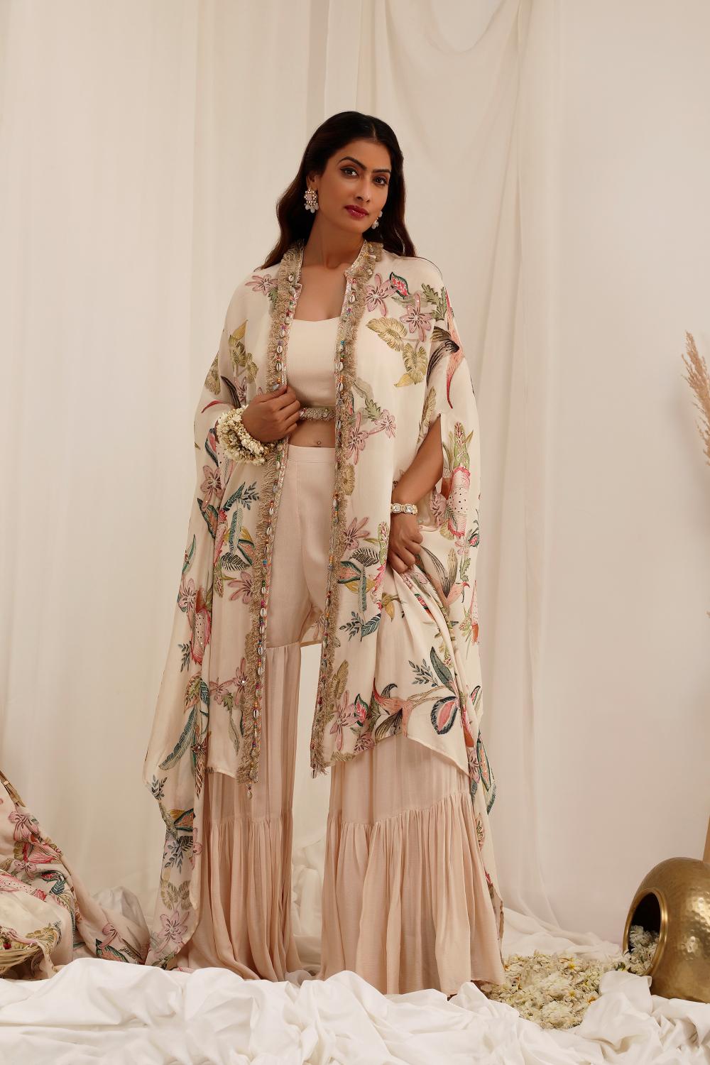 Madhaniya - Cape Set