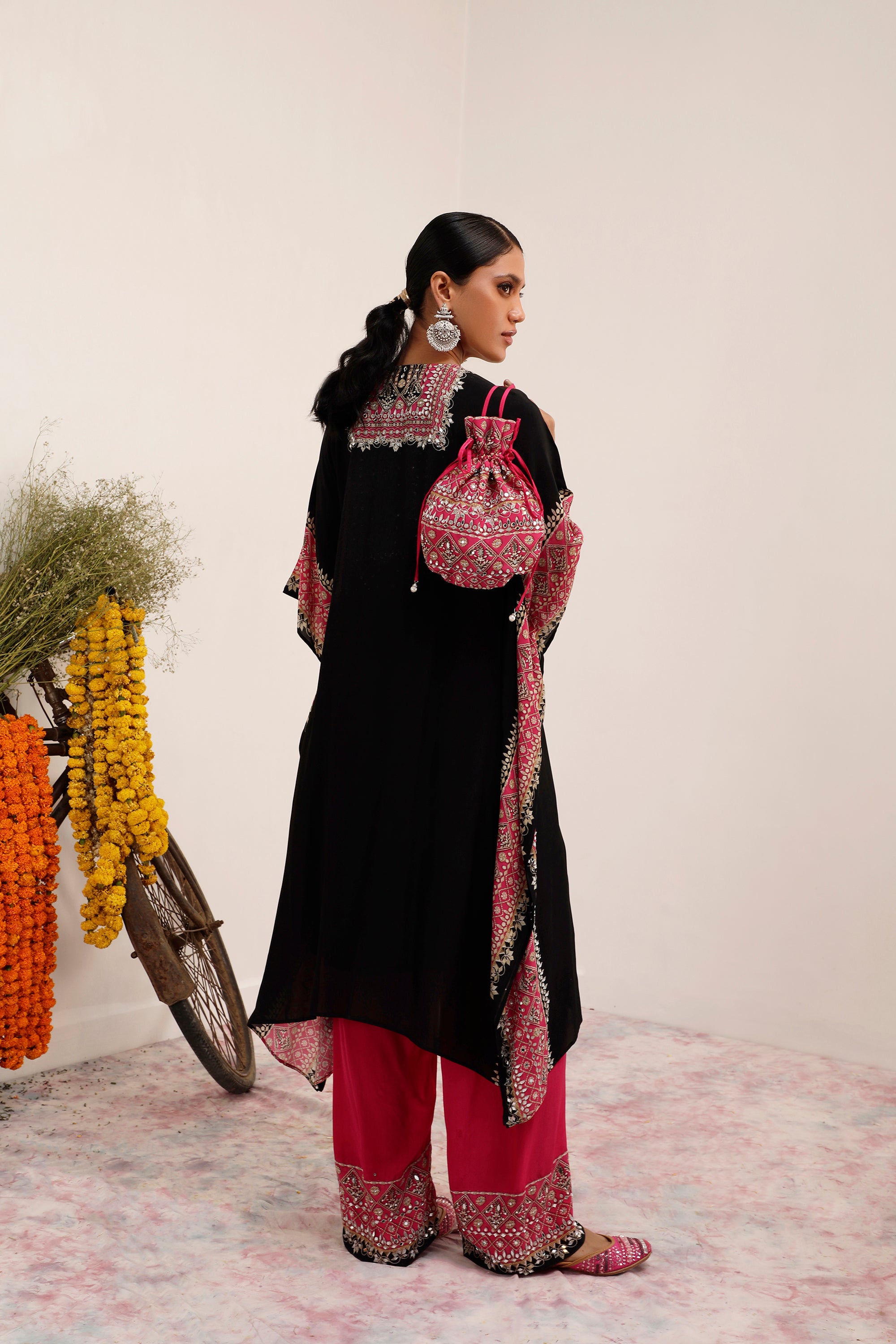 Salma Sitara - Kaftaan Set - Black & Pink